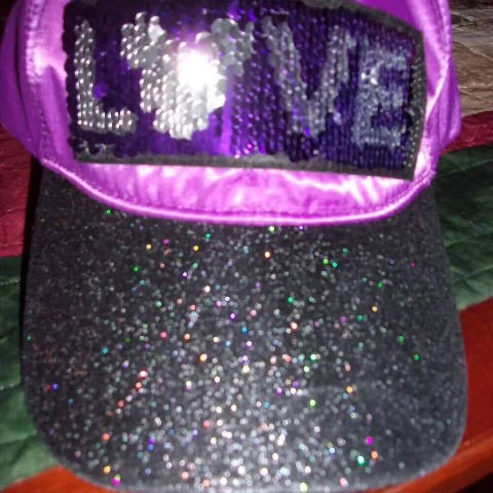 Disney Youth Baseball Cap - Mickey Icon LOVE - Reversible Sequin new